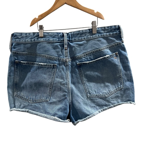 Madewell Relaxed Denim Shorts - Picture 2 of 6